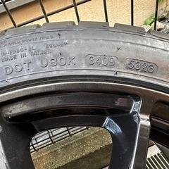 車のパーツ タイヤ、ホイールの画像