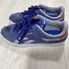 Reebok スニーカー24cmの画像
