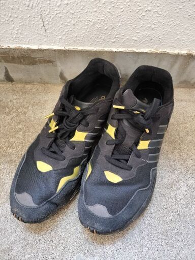adidas スニーカー　29cm