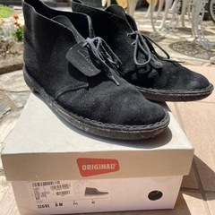 Clarks クラークス　デザートブーツ　ブラック　靴/バッグ 靴 ブーツの画像