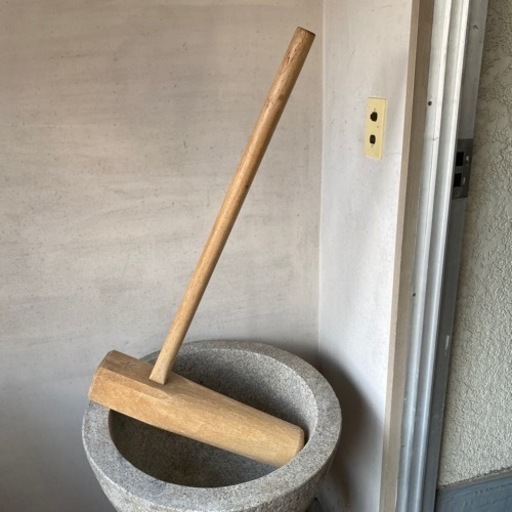 石臼と杵と土台
