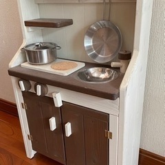【取引終了 】木製キッチン ままごと(鍋、フライパン付き) 値下げ‼️