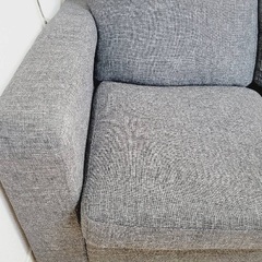 ソファ三人掛けです。の画像