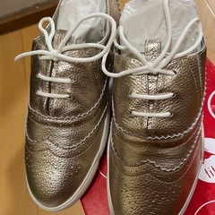 fitfitスニーカー