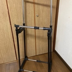 古いハンガーラック　2段