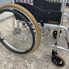 車椅子 車イス 車いす　ブレーキ付き 中古 100kgまで 介護 介助の画像