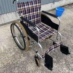 車椅子 車イス 車いす　ブレーキ付き 中古 100kgまで 介護 介助の画像