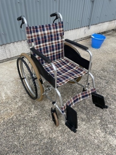 車椅子 車イス 車いす　ブレーキ付き 中古 100kgまで 介護 介助