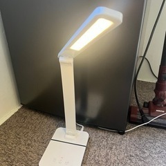 小型デスクライト