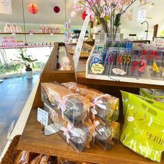 【ケーキ・スイーツ作り/販売】スイーツに囲まれながら働いてみませんか？🍀の画像