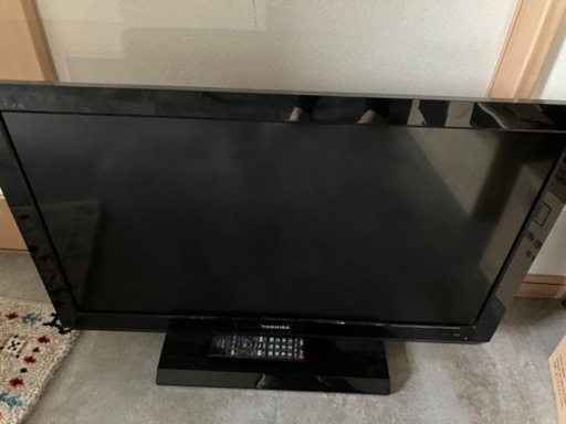 TOSHIBA 液晶テレビ　32型