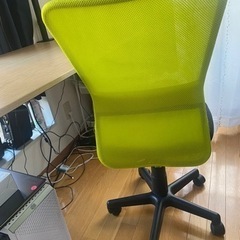 6/18のみ！オフィス用家具 緑色 いすの画像