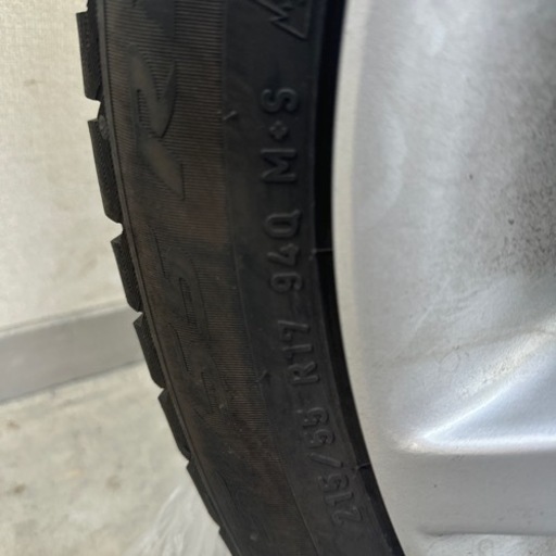 車のパーツ タイヤ、ホイール