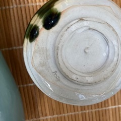 茶碗と花器の画像