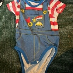 子ども服1歳未満ロンパースなどの画像