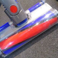 【美品・お試しOK•動作品】Dyson Fluffy DC74 付属品付　人気のダイソンがとってもお値打ちです！この機会にいかがでしょうか？の画像