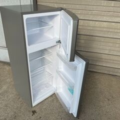 単身者向け 2ドア冷蔵庫 130L ハイアール JR-N130A 2019年製 中古動作品 クリーニング済みの画像