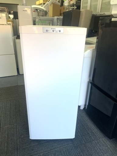 北九州市内配送無料　保証付き 三菱電機 MITSUBISHI ELECTRIC MF-U12N-W [冷凍庫（121L） （ホワイト）]