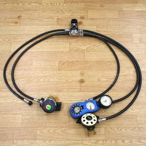 【動作未確認】 ジャンク扱い レギュレーター オクトパス コンソールゲージ ウエイト ダイビング用品まとめて AQUA-LUNG MA