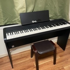KORG　電子ピアノ　イス　楽譜止めクリップ　イヤホンセット
