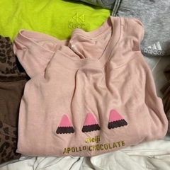 レディースファッション　学生の時部活など運動するときにきてました　レディースファッション　ヒートテックも　カーディガン　キャミソール　まとめて　まとめ売りの画像