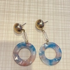 ピアスの画像