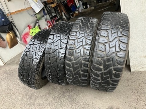 215.70.16トーヨーオープンカントリー車のパーツ タイヤ、