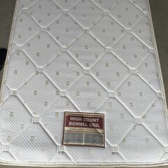 【糸島市内 送料無料】 NITORI　ニトリ　シングルベット脚付き＆マットレスのセット 0511-3と4の画像
