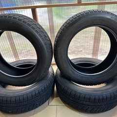 ブリヂストン　スタッドレスブリザックVRX 215/60R17 ...