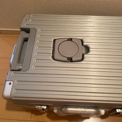 ドリンクホルダー付きキャリーケース　スーツケース　⚠️🙇‍♂️明日までの画像