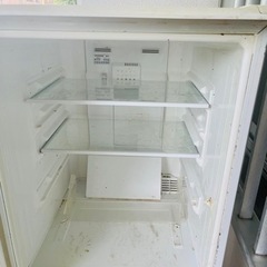 シャープ冷蔵庫の画像