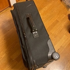 【USA製】ビームスBEAMS✖️アンディアモANDIAMO／特大　／旅行／ヴァロロッソ/VALOROSO／赤窓　キャリーバック スーツケースの画像