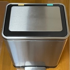 ゴミ箱の画像
