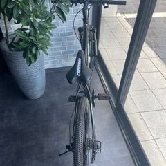 自転車 クロスバイクの画像
