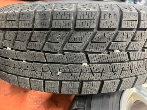 車のパーツ タイヤ、ホイール