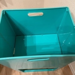 折り畳み脚付きバスケットの画像