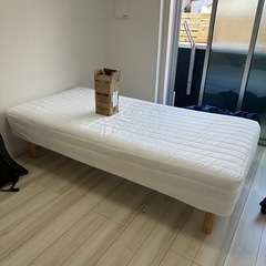 無印良品　脚付マットレス　ベッドの画像