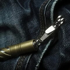 ステンレス製多機能ツールポケットクリップ（スナップ付き）の画像