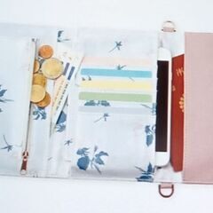 スナイデル　レザー調マルチポシェット　財布の画像