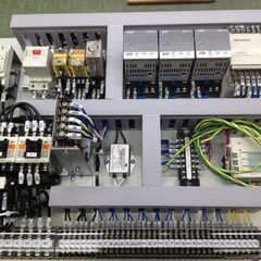  分電盤の製造者　組み立て工募集　女子でも可の画像