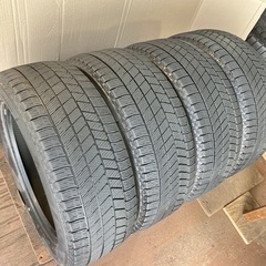 スタッドレス215/55R17 4本／BS VRX3 6分〜7分上 A4576-12