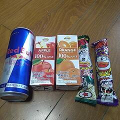 レッドブルなど飲み物とお菓子5点