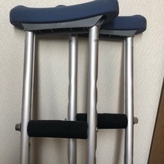 子供用　松葉杖　差し上げます。の画像