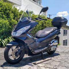 ホンダ PCX125 JF56 純正リヤボックス･GIVIロングスクリーン付きの画像