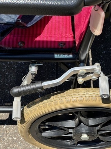 車椅子　アルミ製介助用車いす TH-2SB