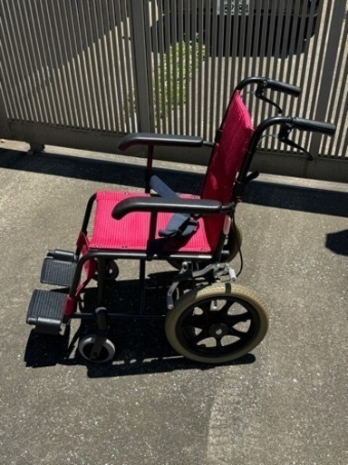 車椅子　アルミ製介助用車いす TH-2SB