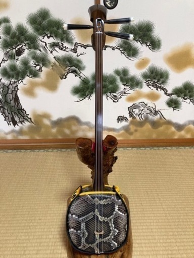 沖縄三線！新品！黒木！黒檀！カマゴン 【与那城型】ユナー型　本蛇皮　本張り【一枚張り】