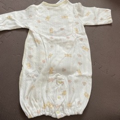 新品 プーさん 50-70 ベビー服 男女兼用の画像