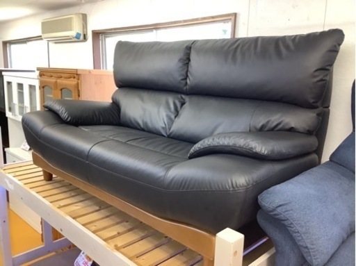 【リサイクルサービス八光】幅170cm　レイコージャパン（大川家具）　合皮2人掛けソファ　