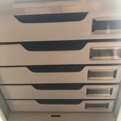 コクヨ シャッター式5段ケースの画像